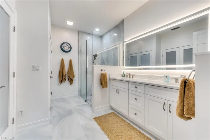 Dual vanities