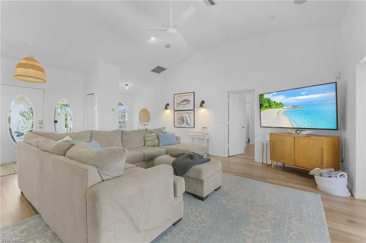 7380 Barrancas Ave, Bokeelia, Florida 33922