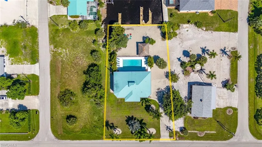 7380 Barrancas Ave, Bokeelia, Florida 33922