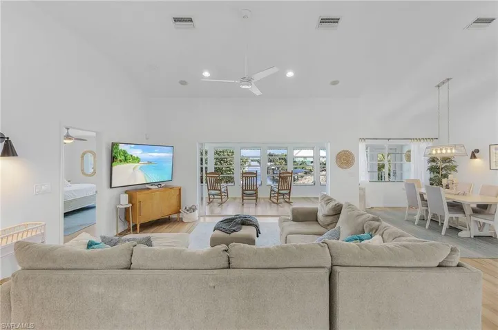 7380 Barrancas Ave, Bokeelia, Florida 33922