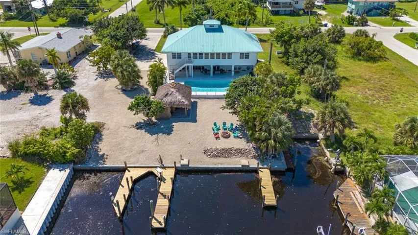 7380 Barrancas Ave, Bokeelia, Florida 33922