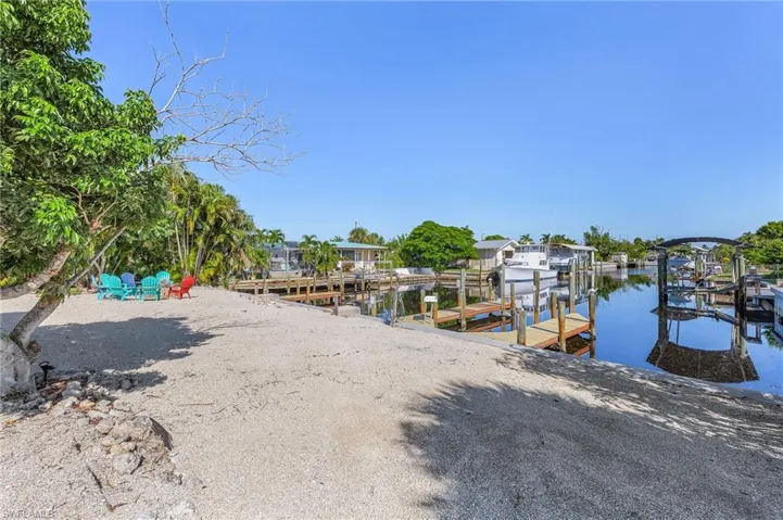 7380 Barrancas Ave, Bokeelia, Florida 33922