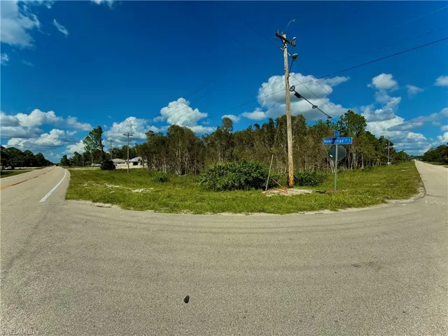 1009/1011 Homestead Rd S, Lehigh Acres, Florida 33974