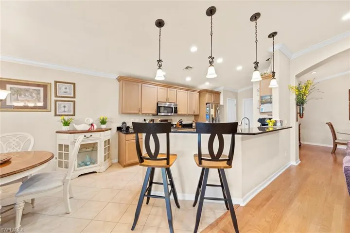 Breakfast bar