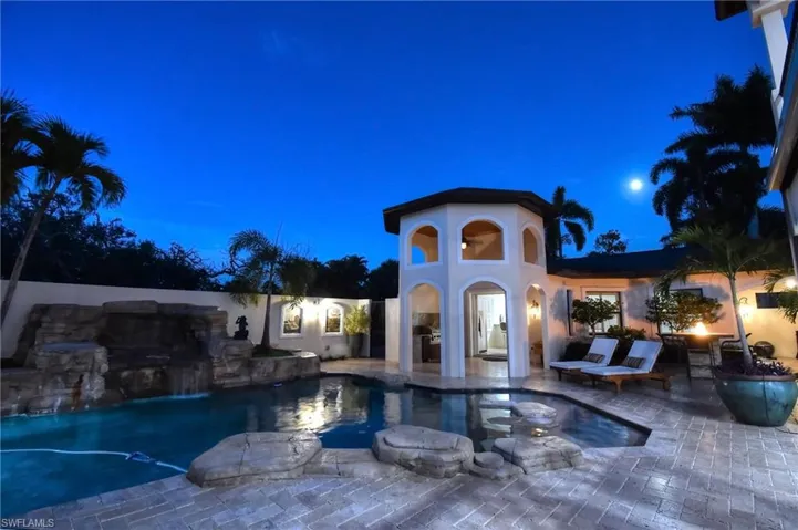 1229 Plumosa Dr, Fort Myers, Florida 33901