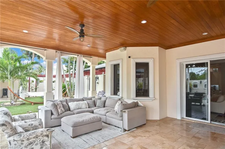 1229 Plumosa Dr, Fort Myers, Florida 33901