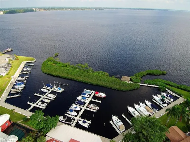 Park your boat in the deep water marina!