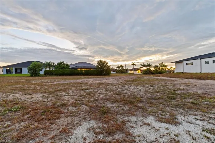 2722 Nw 41st Pl, Cape Coral, Florida 33993