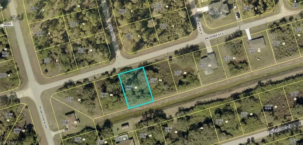 1006 Anthony St E, Lehigh Acres, Florida 33974