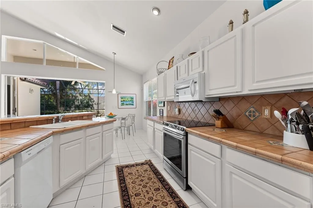 8824 Ventura WAY, Naples, FL 34109,225044823