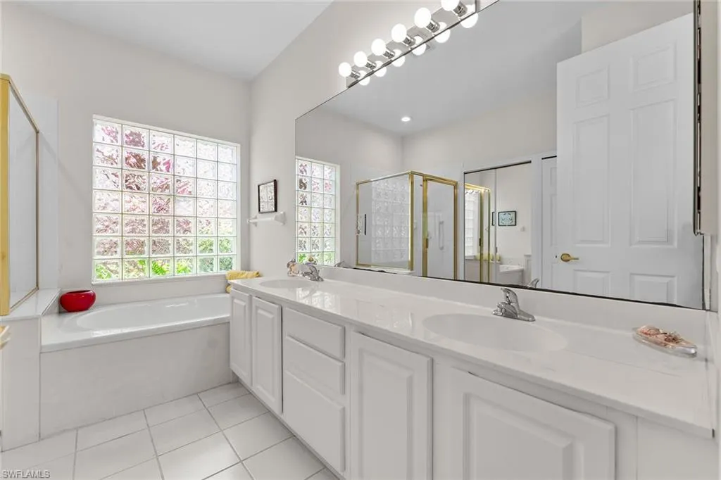 8824 Ventura WAY, Naples, FL 34109,225044823