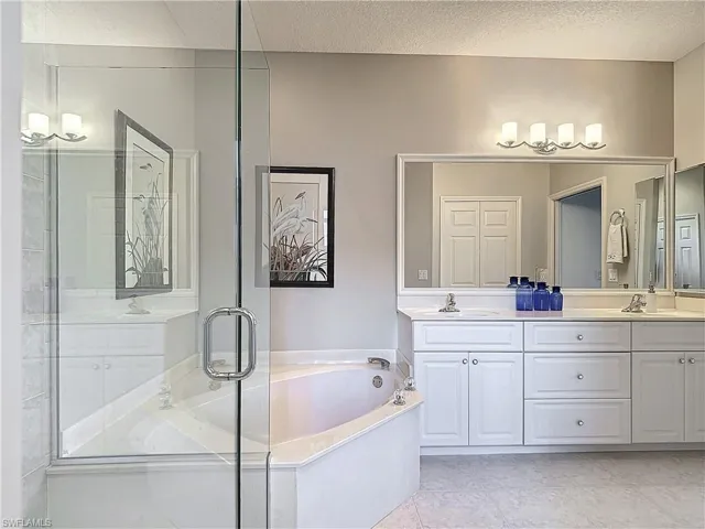 20751  Wheelock  DR, North Fort Myers, FL 33917