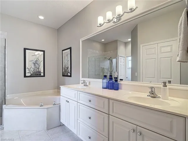 20751  Wheelock  DR, North Fort Myers, FL 33917