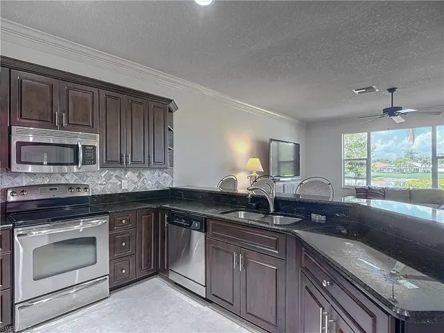 20751  Wheelock  DR, North Fort Myers, FL 33917