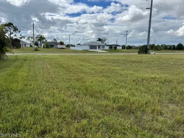 1935 Kismet Pkwy E, Cape Coral, Florida 33909
