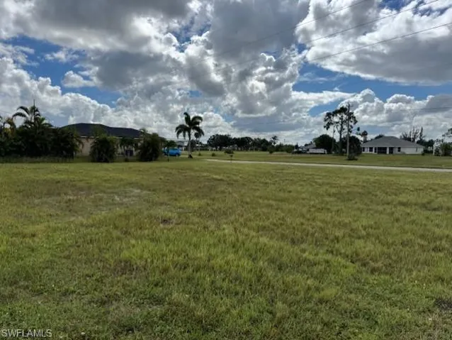 1935 Kismet Pkwy E, Cape Coral, Florida 33909