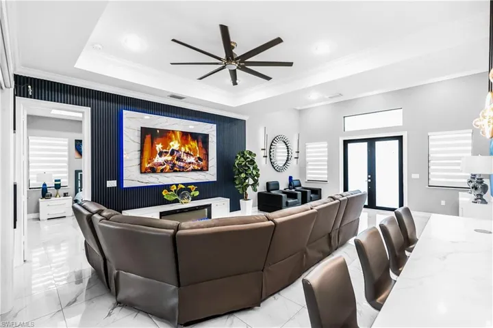 2557  29th NE AVE, Naples, FL 34120