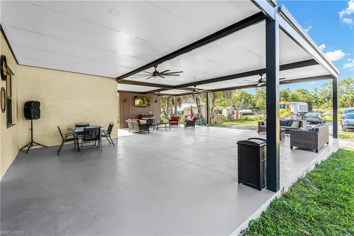 2557  29th NE AVE, Naples, FL 34120