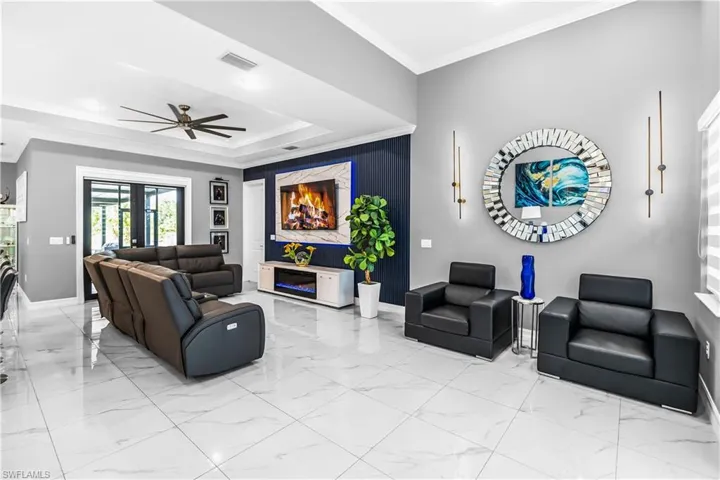 2557  29th NE AVE, Naples, FL 34120