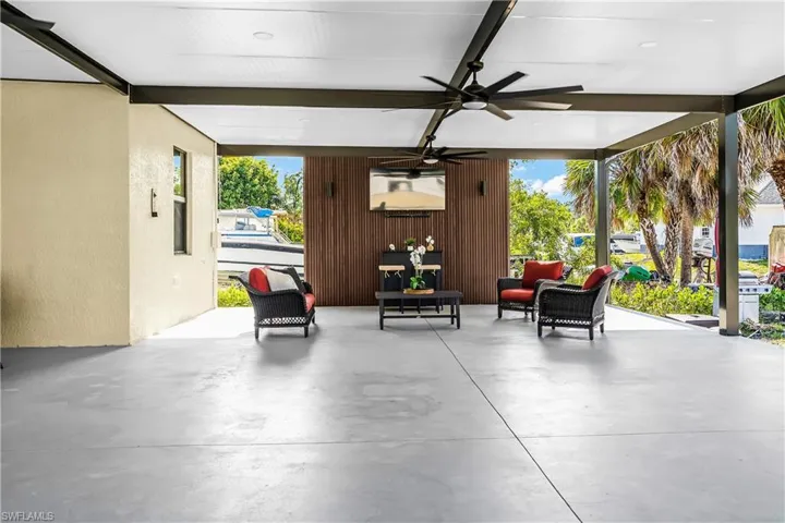 2557  29th NE AVE, Naples, FL 34120