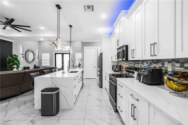 2557  29th NE AVE, Naples, FL 34120