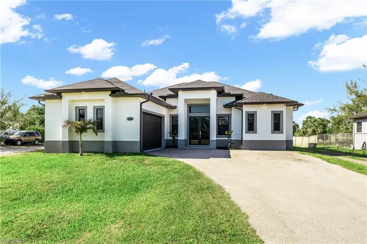2557  29th NE AVE, Naples, FL 34120