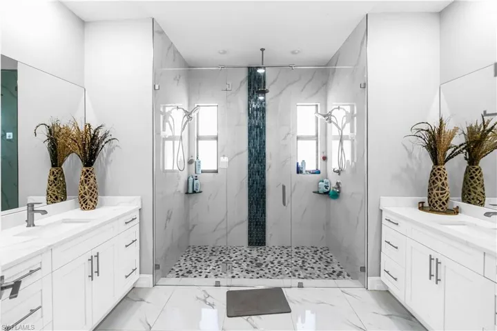 2557  29th NE AVE, Naples, FL 34120