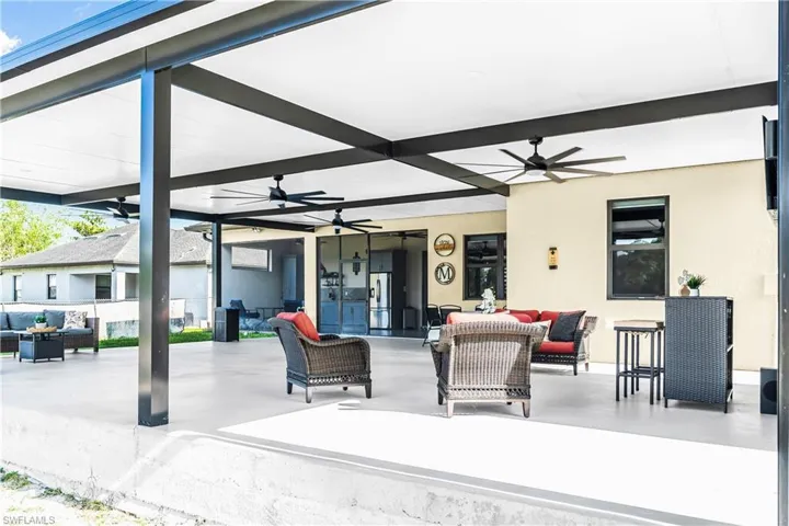 2557  29th NE AVE, Naples, FL 34120