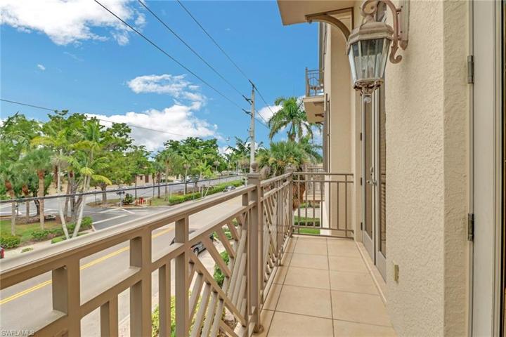 Balcony looking South over 10th St. S