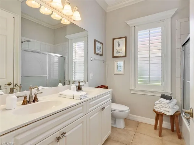 5381 Harborage Dr, Fort Myers, Florida 33908