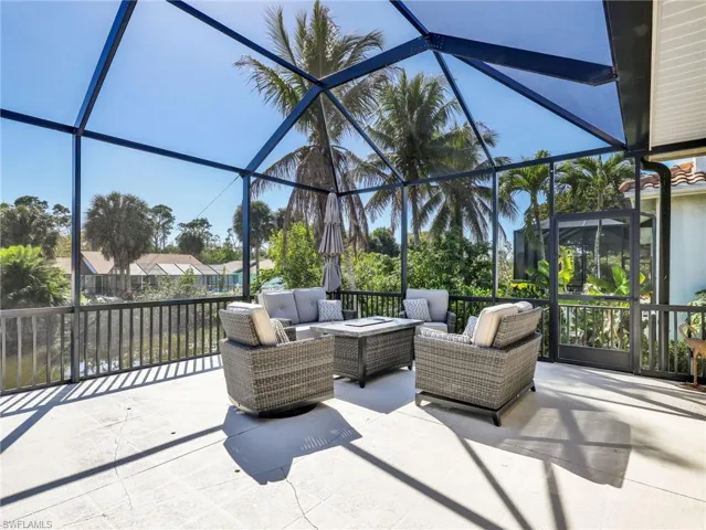 5381 Harborage Dr, Fort Myers, Florida 33908