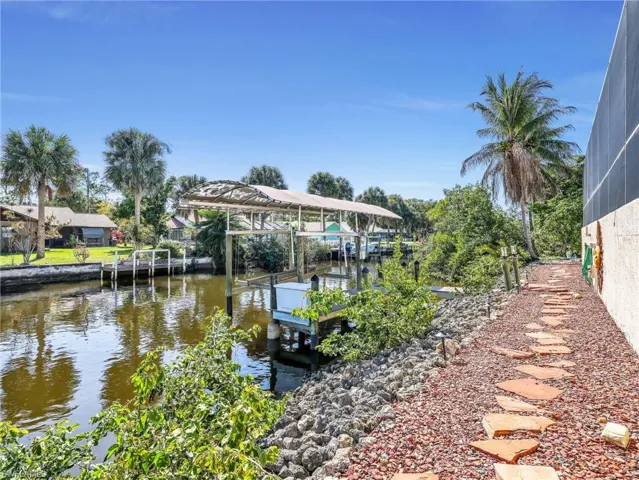 5381 Harborage Dr, Fort Myers, Florida 33908