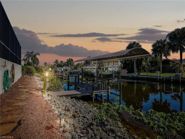 5381 Harborage Dr, Fort Myers, Florida 33908
