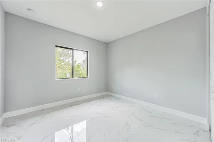 400 W 13th  ST, Lehigh Acres, FL 33972