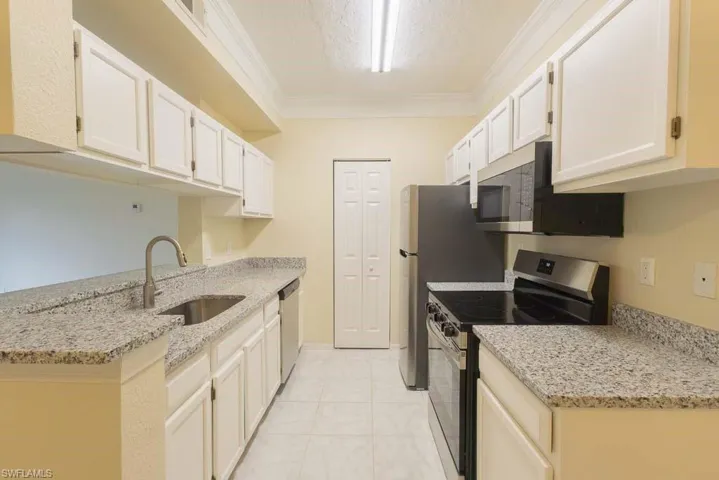 11521 Villa Grand 911, Fort Myers, Florida 33913