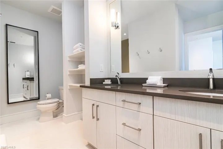 101  8th S ST, Naples, FL 34102
