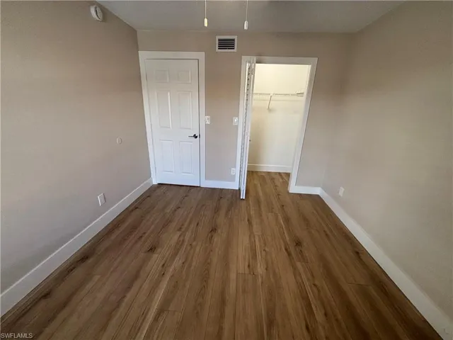 5319  Summerlin  RD, Fort Myers, FL 33919