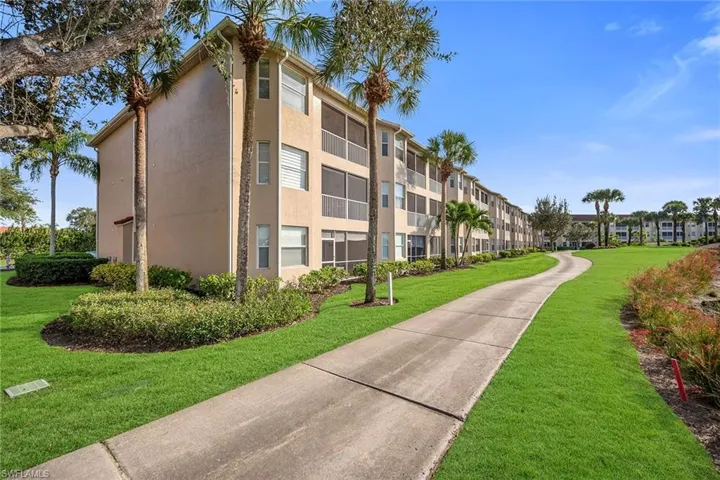2740  Cypress Trace  CIR, Naples, FL 34119