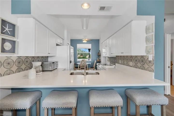2740  Cypress Trace  CIR, Naples, FL 34119