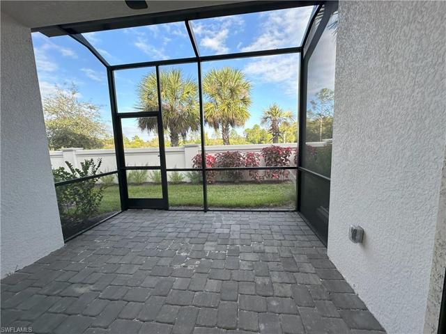 7464  Rockefeller  DR, NAPLES, FL 34119