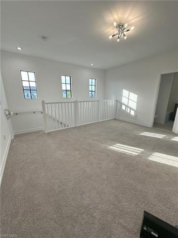 7464  Rockefeller  DR, NAPLES, FL 34119
