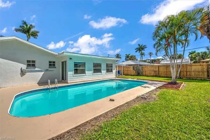 14832  Kimberly  LN, Fort Myers, FL 33908