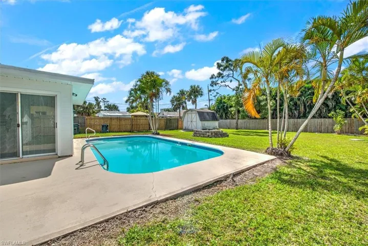 14832  Kimberly  LN, Fort Myers, FL 33908