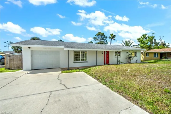 14832  Kimberly  LN, Fort Myers, FL 33908