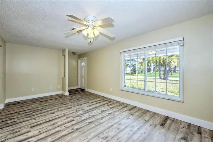 14832  Kimberly  LN, Fort Myers, FL 33908