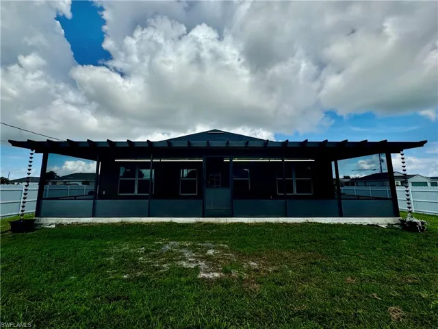 2103 NE 4th  PL, Cape Coral, FL 33909