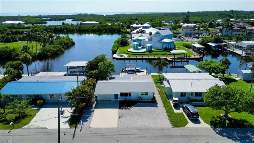 Aerial perspective of front of home