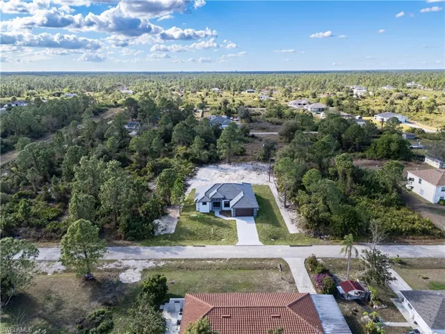 Birds eye view of property