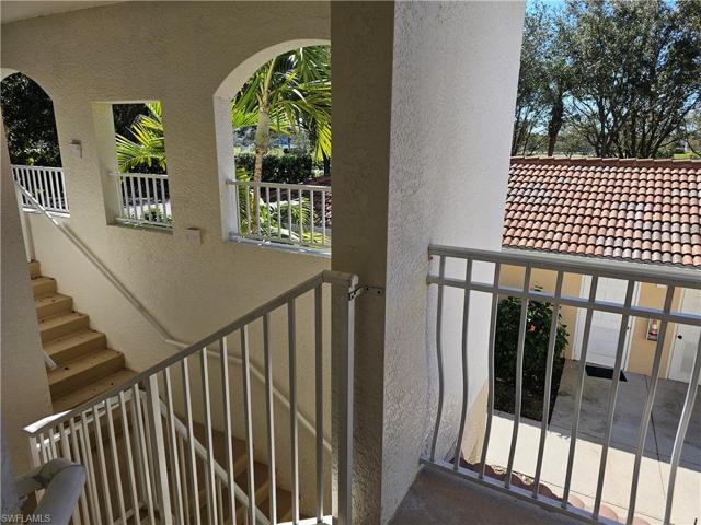 3027 Horizon LN # 2406, NAPLES FL 34109