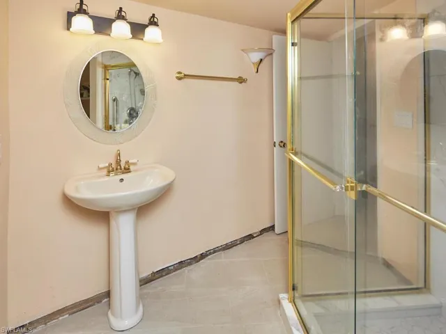 Second bathroom.